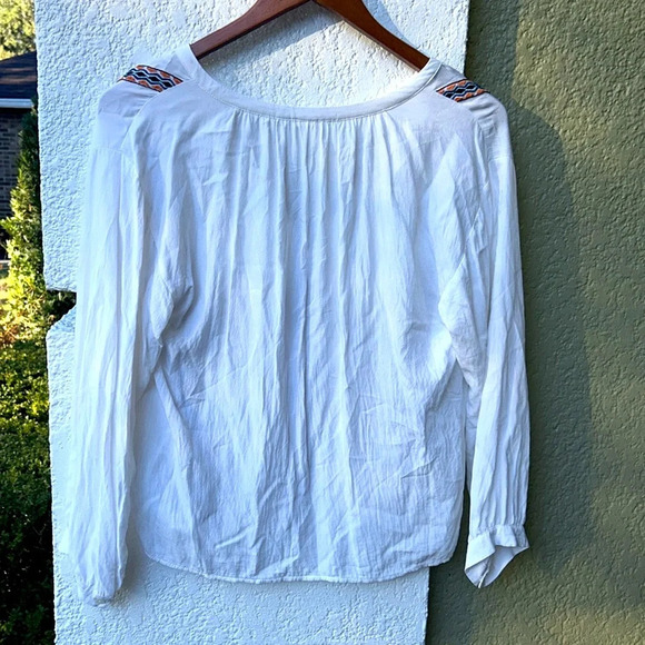 GAP Embroidered Peasant Blouse Split Neck Top size XS - Picture 4 of 6